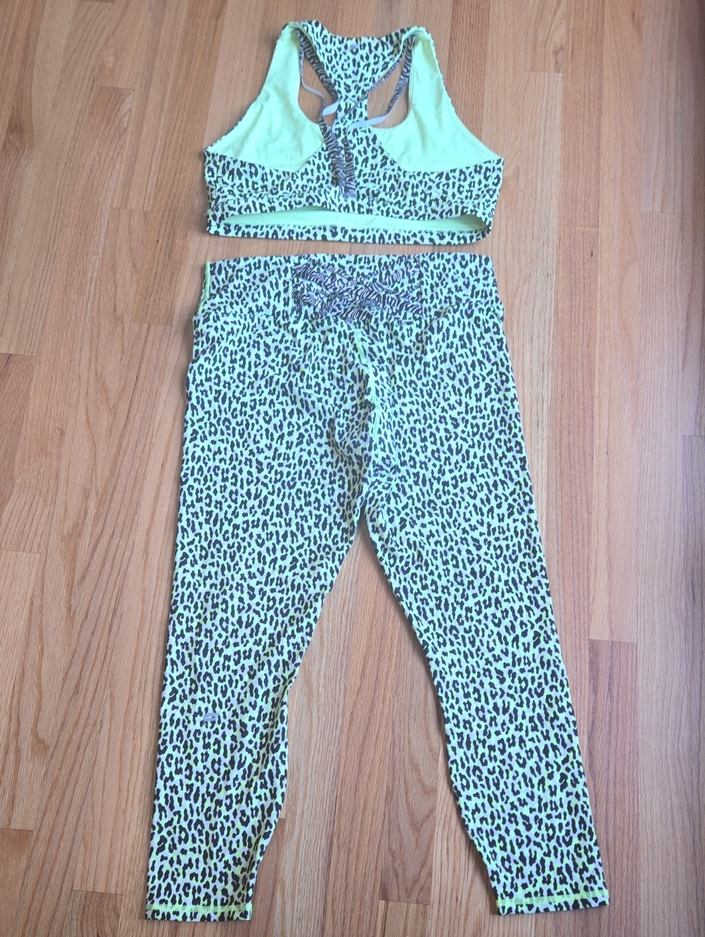 Neon Green Leopard Print XL Leggings & Racerback Sports Bra Set Fabletic